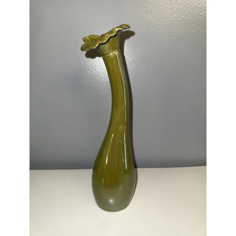 VTG Que Iridescent Luster Green Flower‎ Bud Vase Gooseneck 3D Butterfly Floral